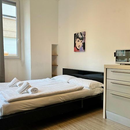 Guesthouse University By Lr - Self Check In Лугано Екстер'єр фото