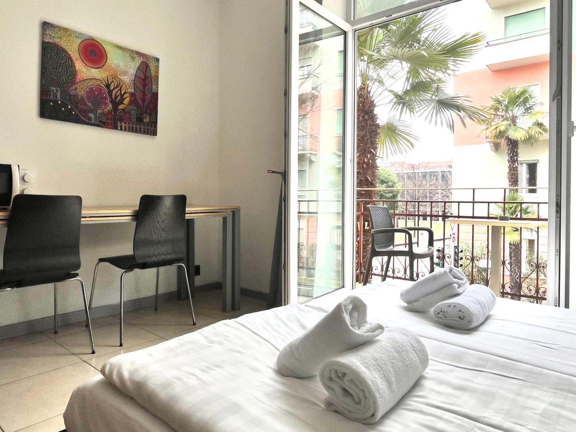 Guesthouse University By Lr - Self Check In Лугано Екстер'єр фото