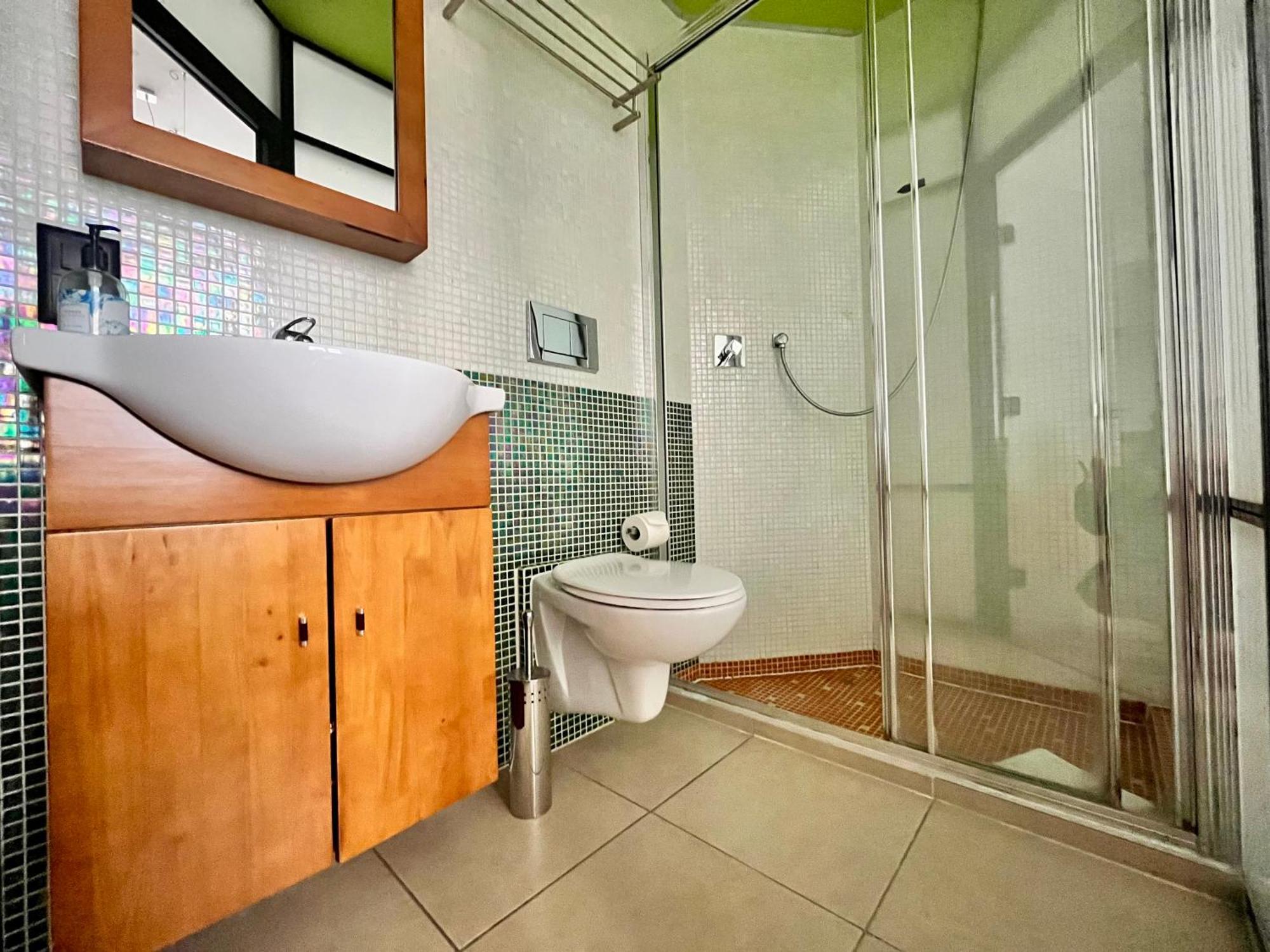 Guesthouse University By Lr - Self Check In Лугано Екстер'єр фото
