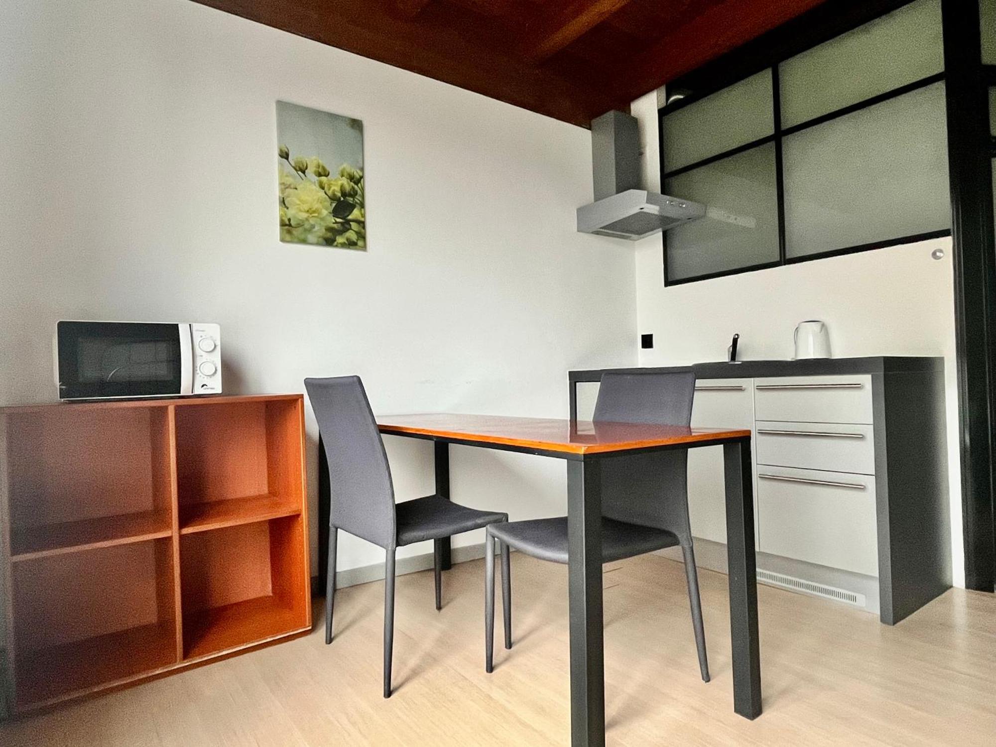 Guesthouse University By Lr - Self Check In Лугано Екстер'єр фото